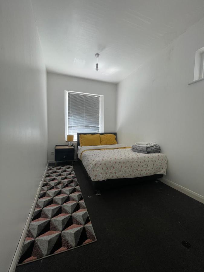 Cozy Private Rooms In Homestay إيلفورد المظهر الخارجي الصورة