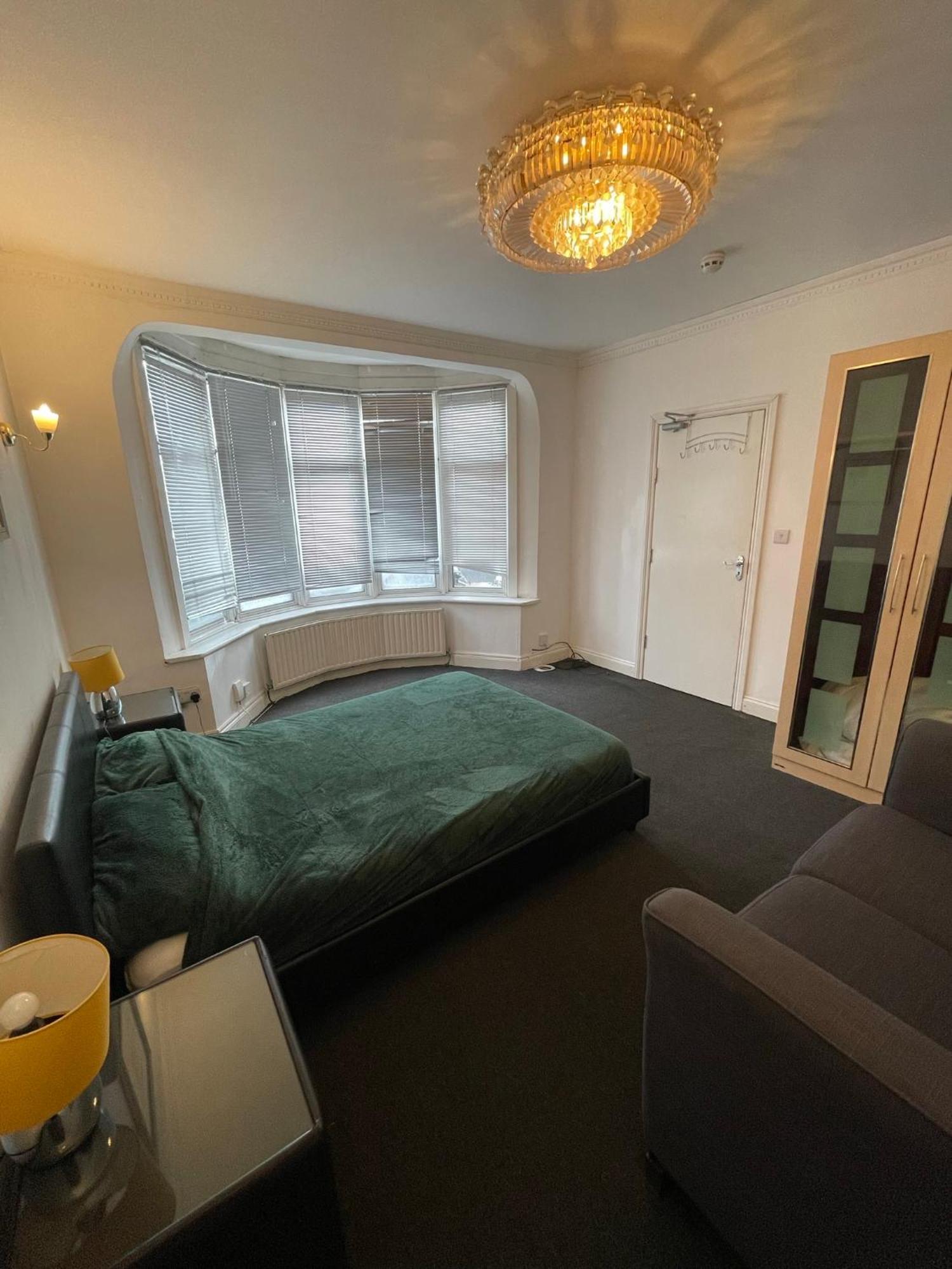 Cozy Private Rooms In Homestay إيلفورد المظهر الخارجي الصورة
